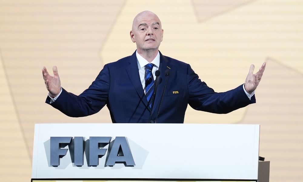 他们锁定了